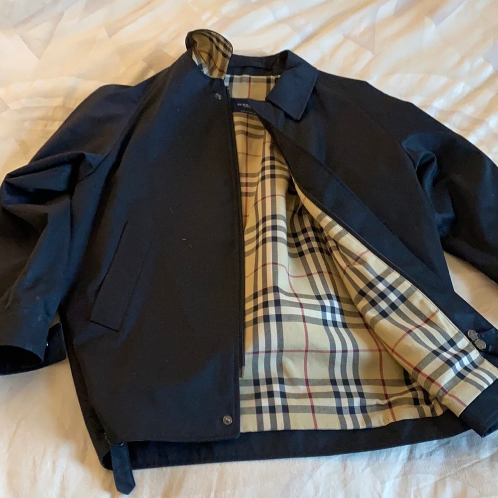 Burberry Short Trench jacket like new
